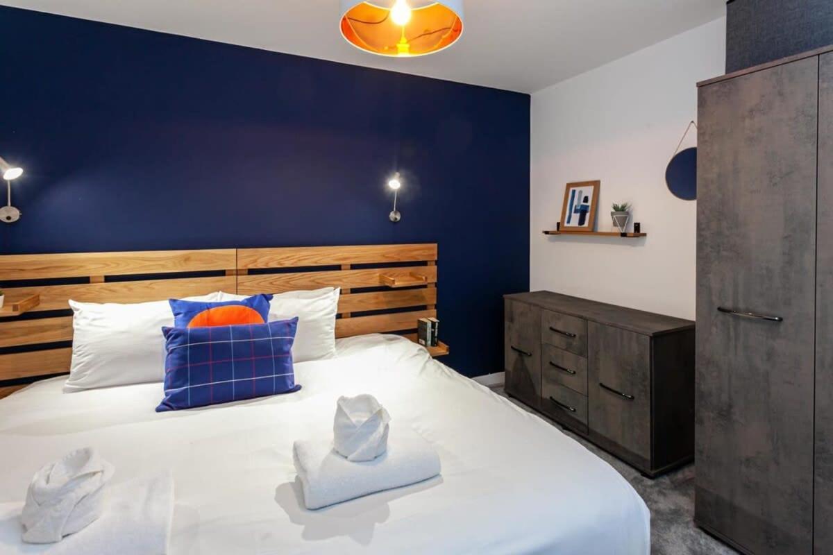 Superb 2 Bed Flat 5Min To Old Trafford Stadium Manchester Dış mekan fotoğraf